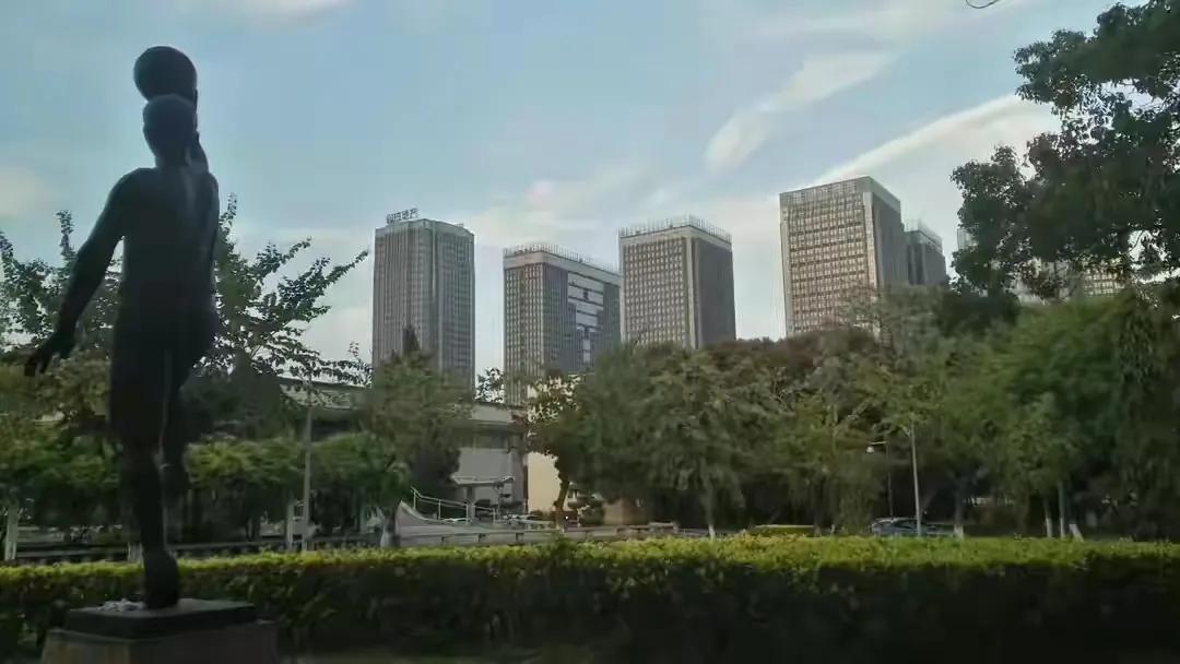 福建泉州经济领域,泉州在福建产业体系里面的定位