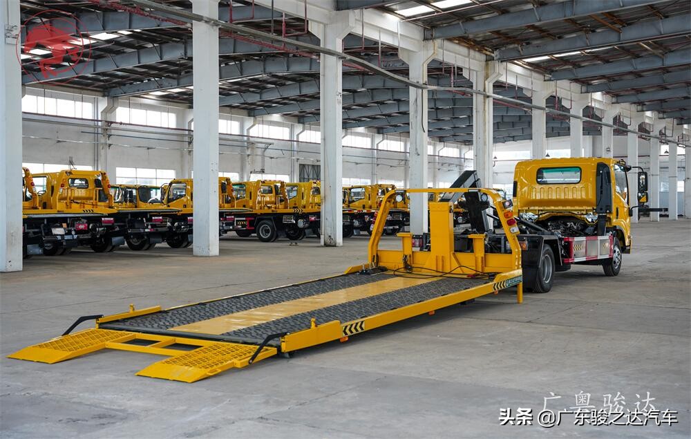 湖北蓝牌清障车厂家多少钱,湖北大型清障车价格多少钱一辆