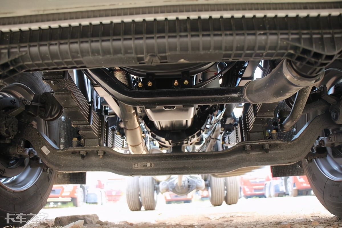 底盘高性价比高的车8万左右,底盘高价格便宜的7座车