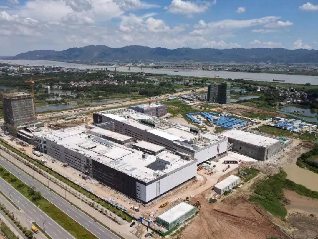 住在市府新区的感受,住在山里真好