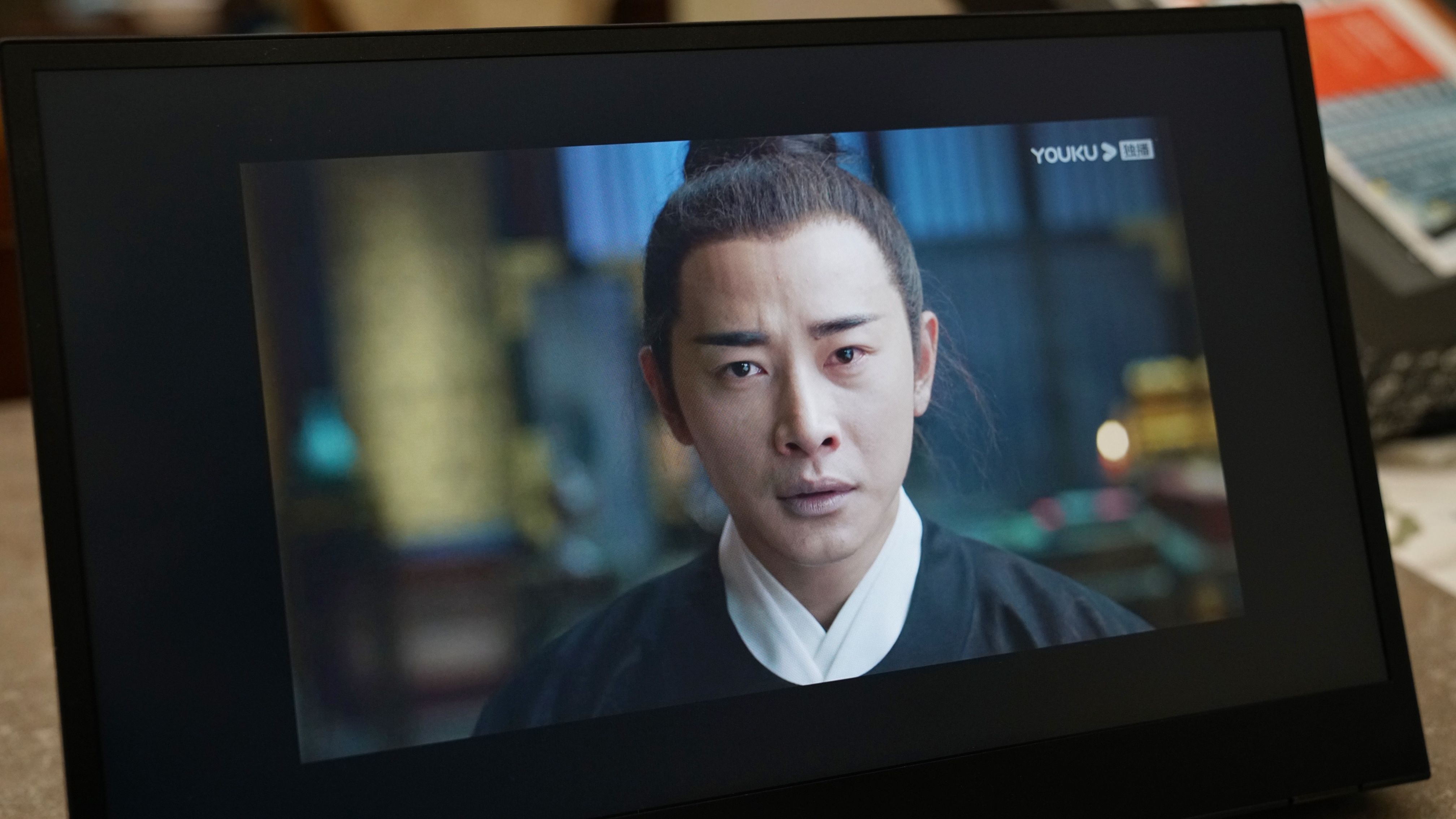 联想发布thinkvision裸眼3d显示器,联想裸眼3d显示器thinkvision27评测