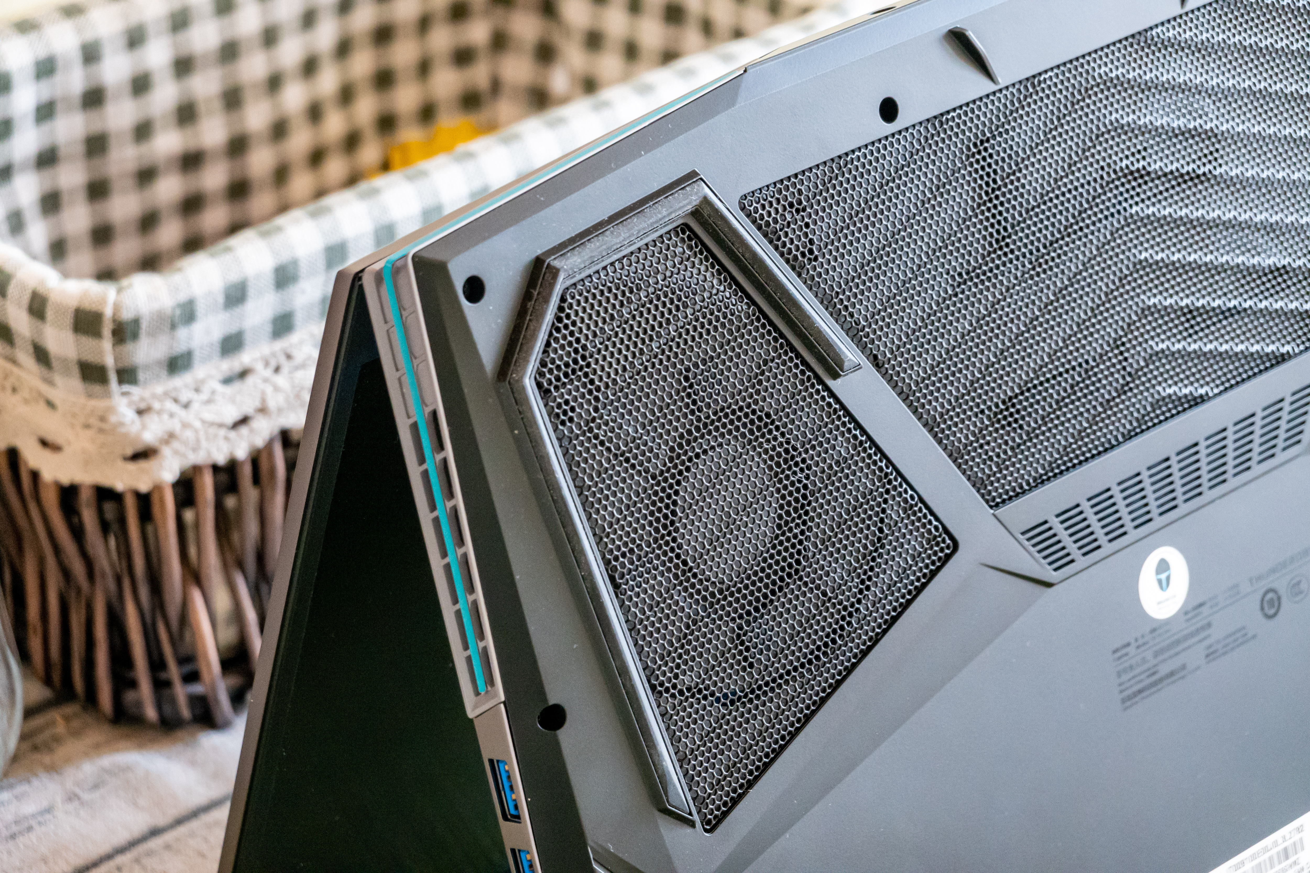 雷神911pro高端笔记本,雷神911pro可以玩的游戏