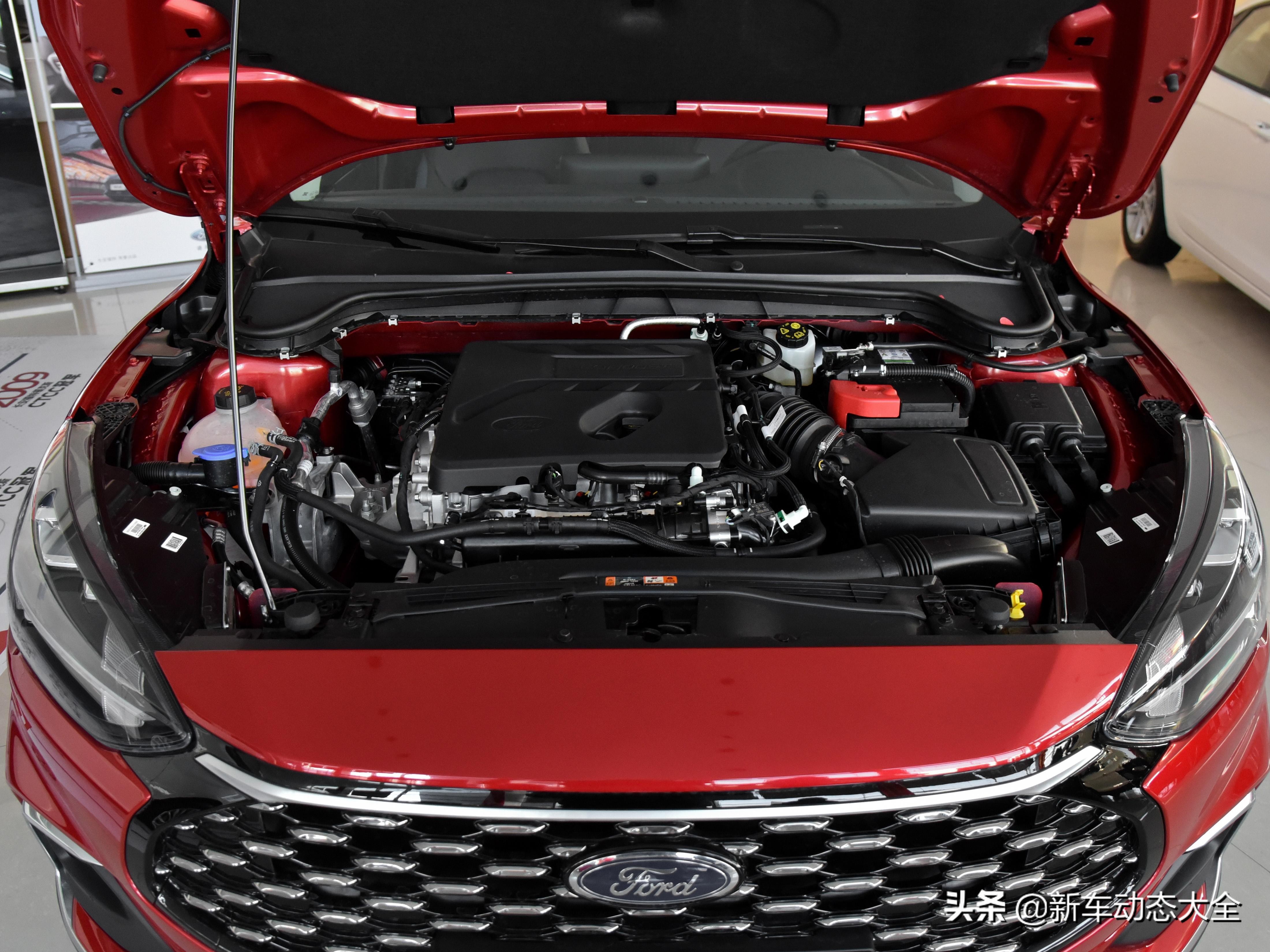 福克斯三缸174匹油耗,174马力发动机