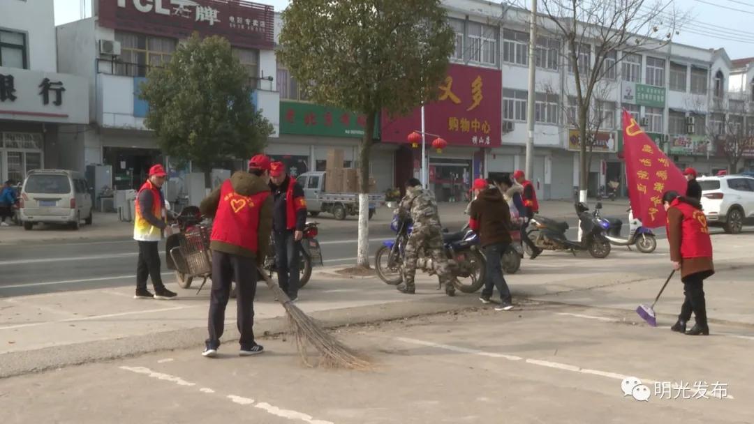雷锋精神真实图片,雷锋精神特写镜头