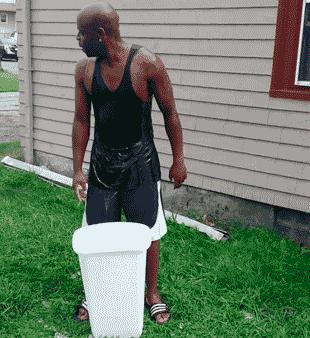 搞笑gif妹子的内心是崩溃的,搞笑gif妹子原来是个逗比