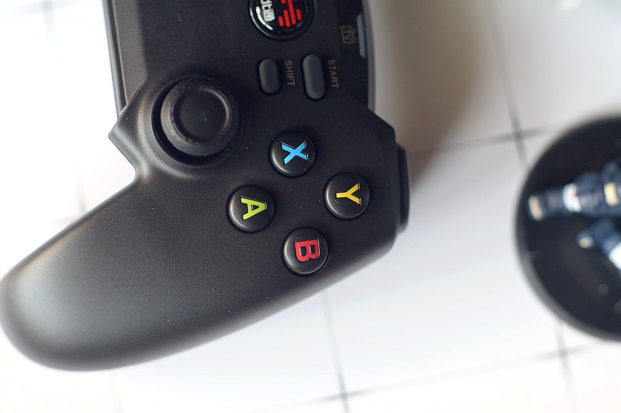 用键盘可以玩的手游,北通蝙蝠4无线版手感怎么样