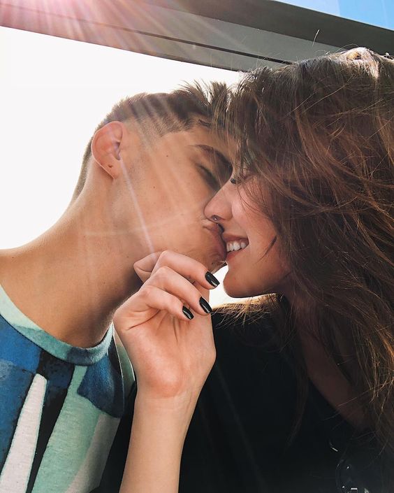 姨妈来了女生脾气暴躁易怒怎么办,姨妈来了脾气容易烦躁怎么安慰