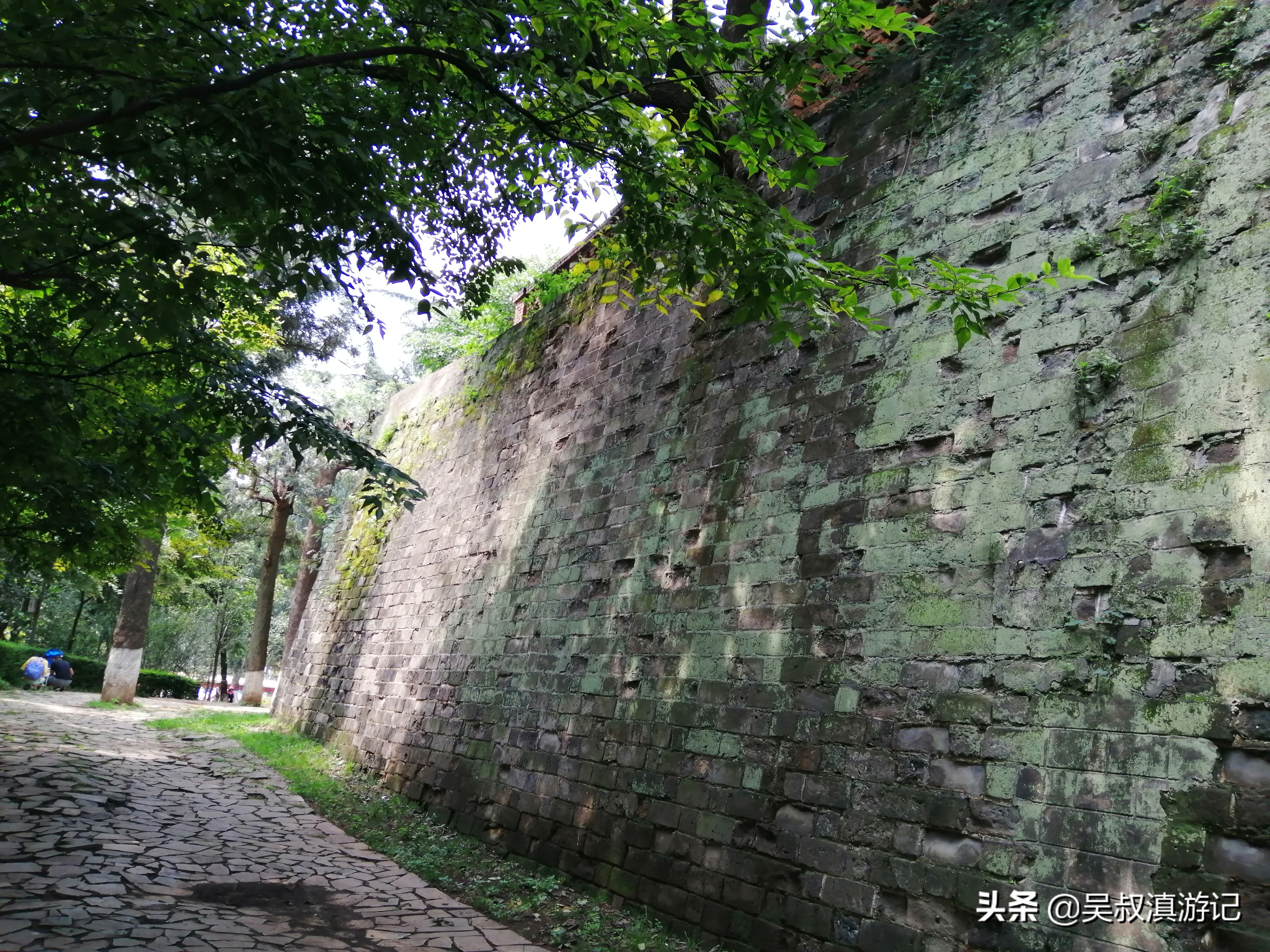 昆明明城墙历史,探寻昆明古城的历史和文化