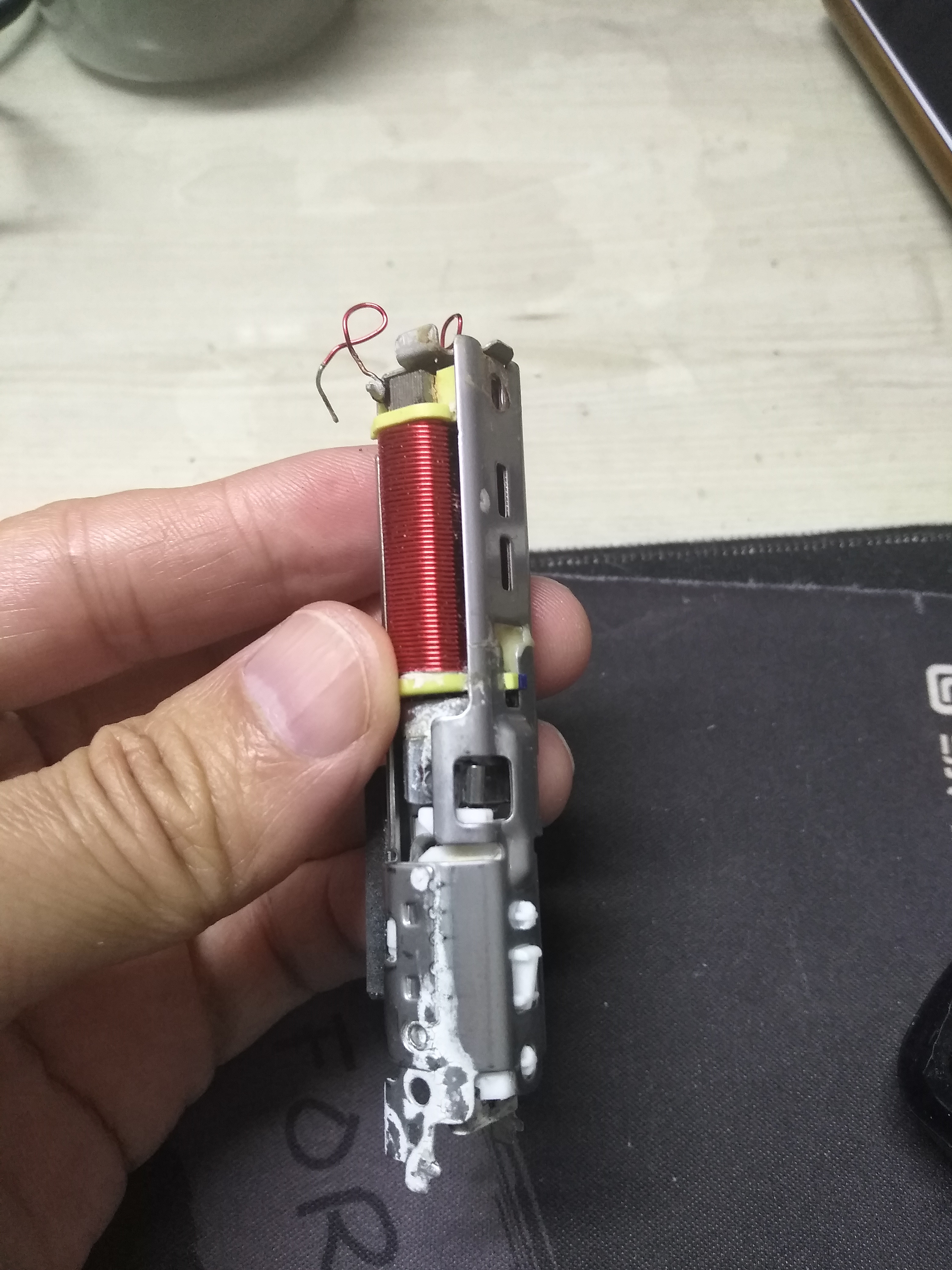 飞利浦电动牙刷6731维修,飞利浦hx99电动牙刷坏了怎么处理