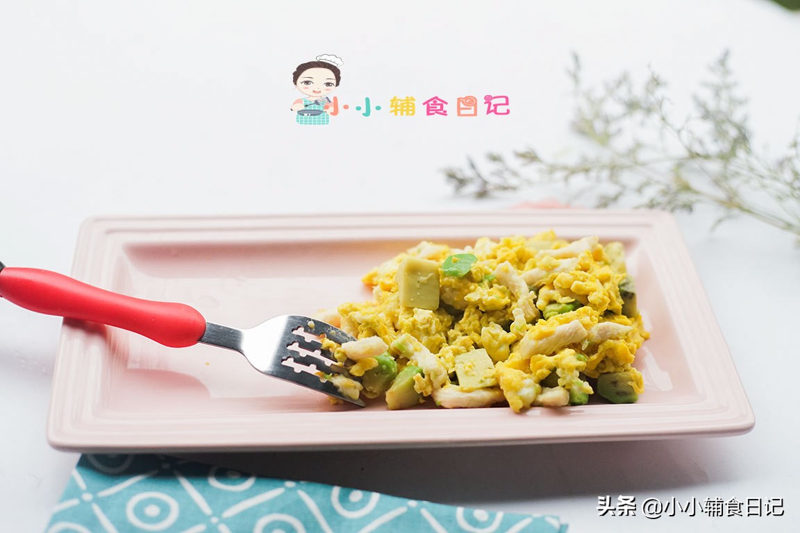 牛油果切出来太生怎么办,牛油果现在打开了要怎么补救