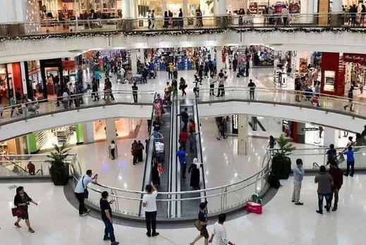 在那个困难又不缺少温情的年代，*靠我**捡麦穗买了第一双运动鞋！