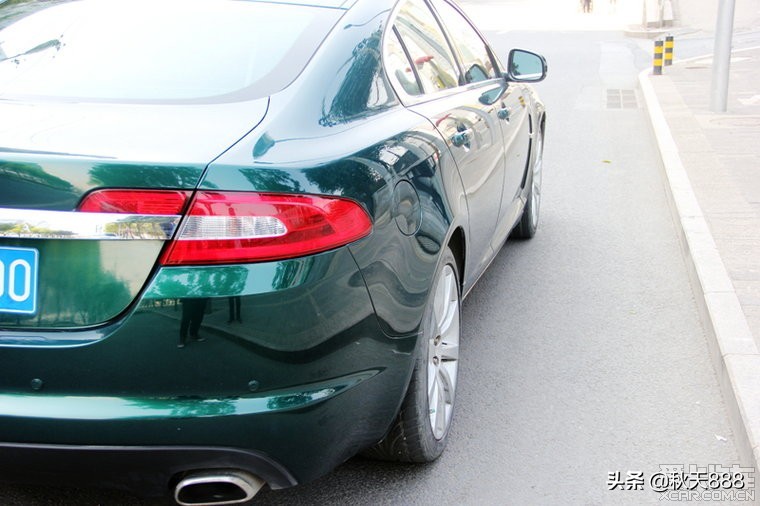 捷豹xf3.080周年典藏版蓝色,16款捷豹xf3.0t风华版测评