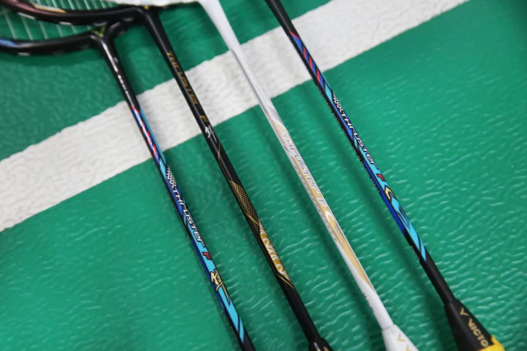 victor高端球拍黑白,victor入门球拍测评