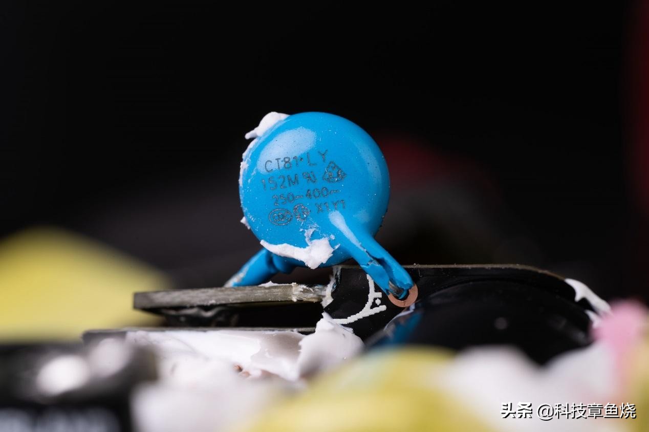 全新一代thinkplus口红电源,thinkplus口红电源黑色参数