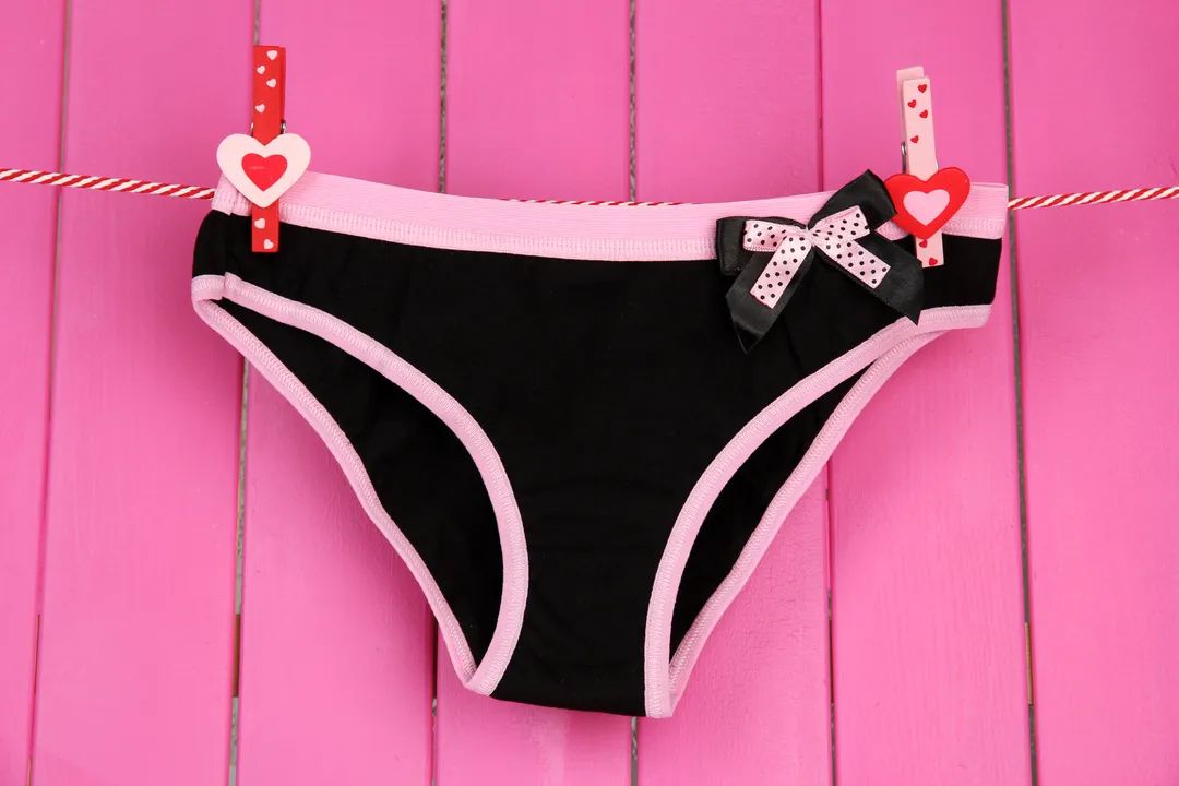 内裤总是脏脏的怎么办,裤头每天都脏的原因