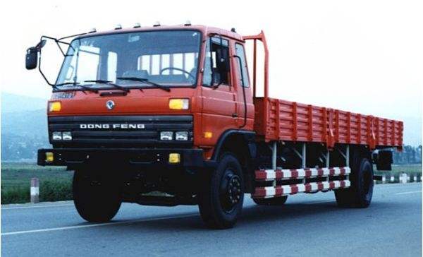 满满的回忆我们还记得吗,满满的是回忆老解放车