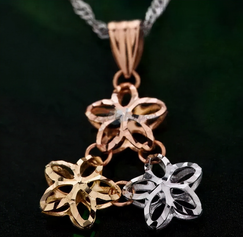 首饰上面刻什么字,黄金首饰刻字代表什么意思