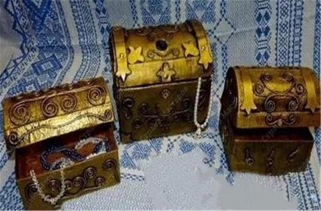 陕西人一夜暴富家中挖出宋代钱庄,陕西一农民挖地基挖出了钱窖