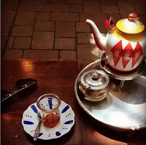 一方一俗，十八个国家的饮茶法