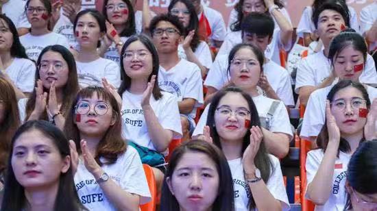 张勇从职员到阿里董事局主席,中国最成功经理人,都做对了什么?