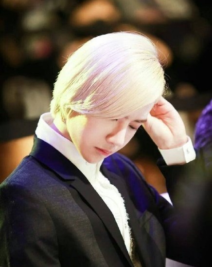 男明星有多少个王一博,明星们眼中的王一博