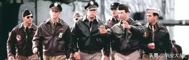 告别单调格子衫男士春季穿搭指南,男告别土气穿搭