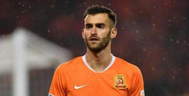 中超球员工资一般多少钱,中超球员工资一览表谁的薪水最高