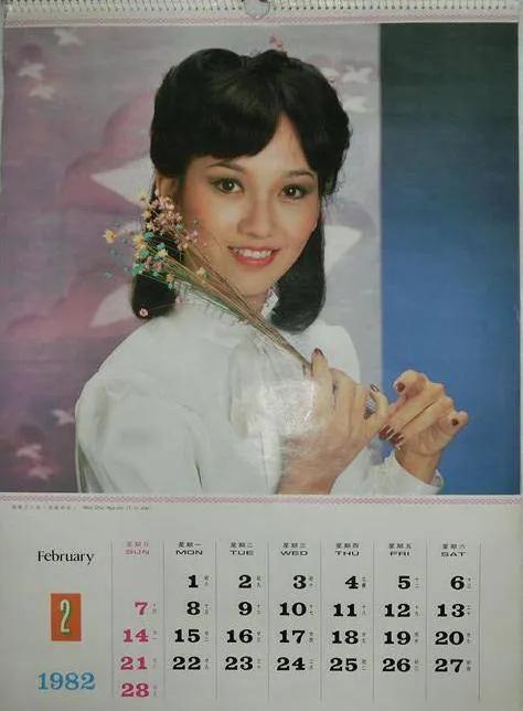 八九十年代的女明星挂历，复古又雷人，都是青春的记忆，好怀念啊