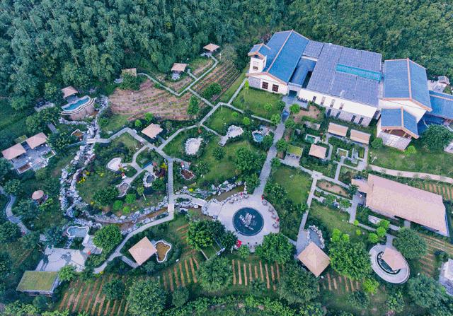 清远宝晶宫天鹅湖温泉酒店,清远顶级豪华酒店