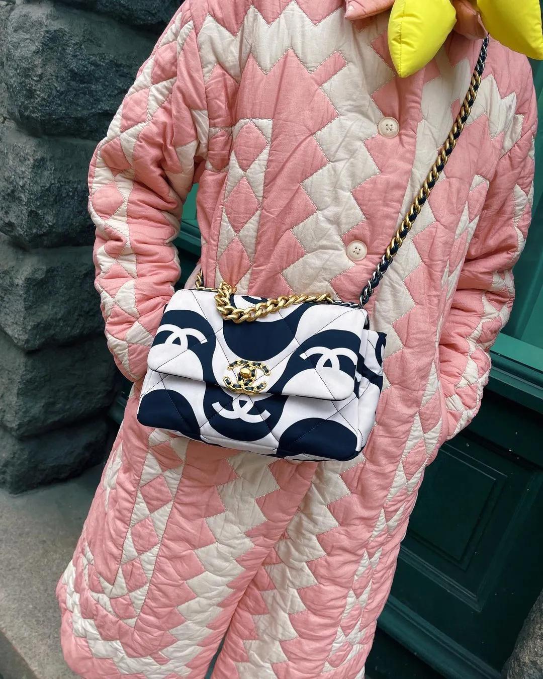 这人手一件的外套真的适合你吗?