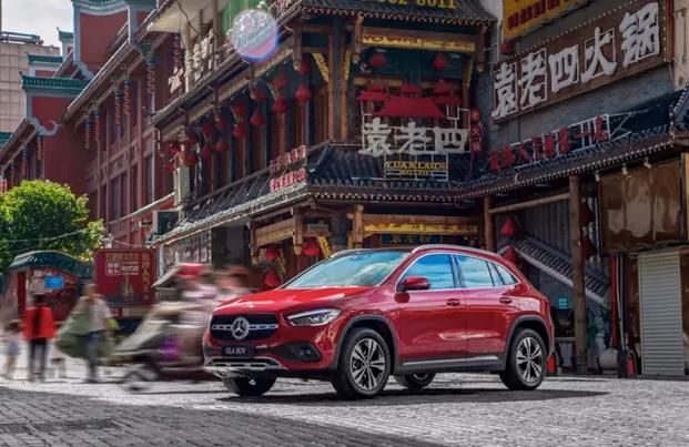 入门即豪华试驾奔驰全新gla200,奔驰gla2004matic和gla200区别