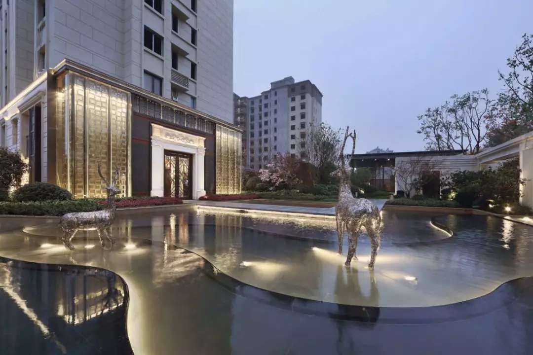 小霖陪你看日出,小霖带你玩游戏