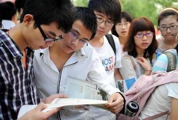 大学学业少就业前景好的专业,目前大学热门就业专业