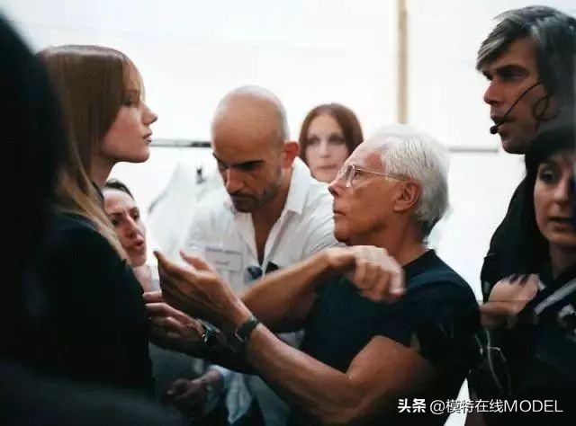 为什么时装秀上的衣服经常奇形怪状？不切实际的衣服到底有何用