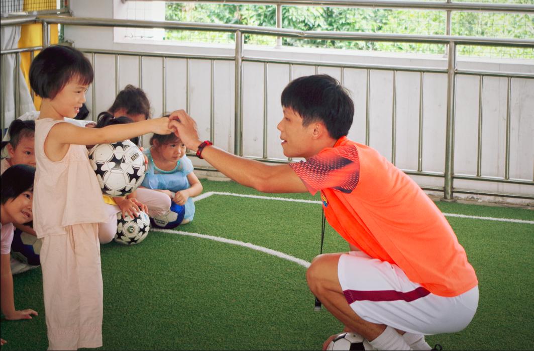 玩转小足球,玩转足球游园会的感想