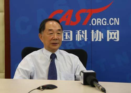 患癌的美国市长看完一本书后用素食逆转了疾病，从此打造蔬食小镇