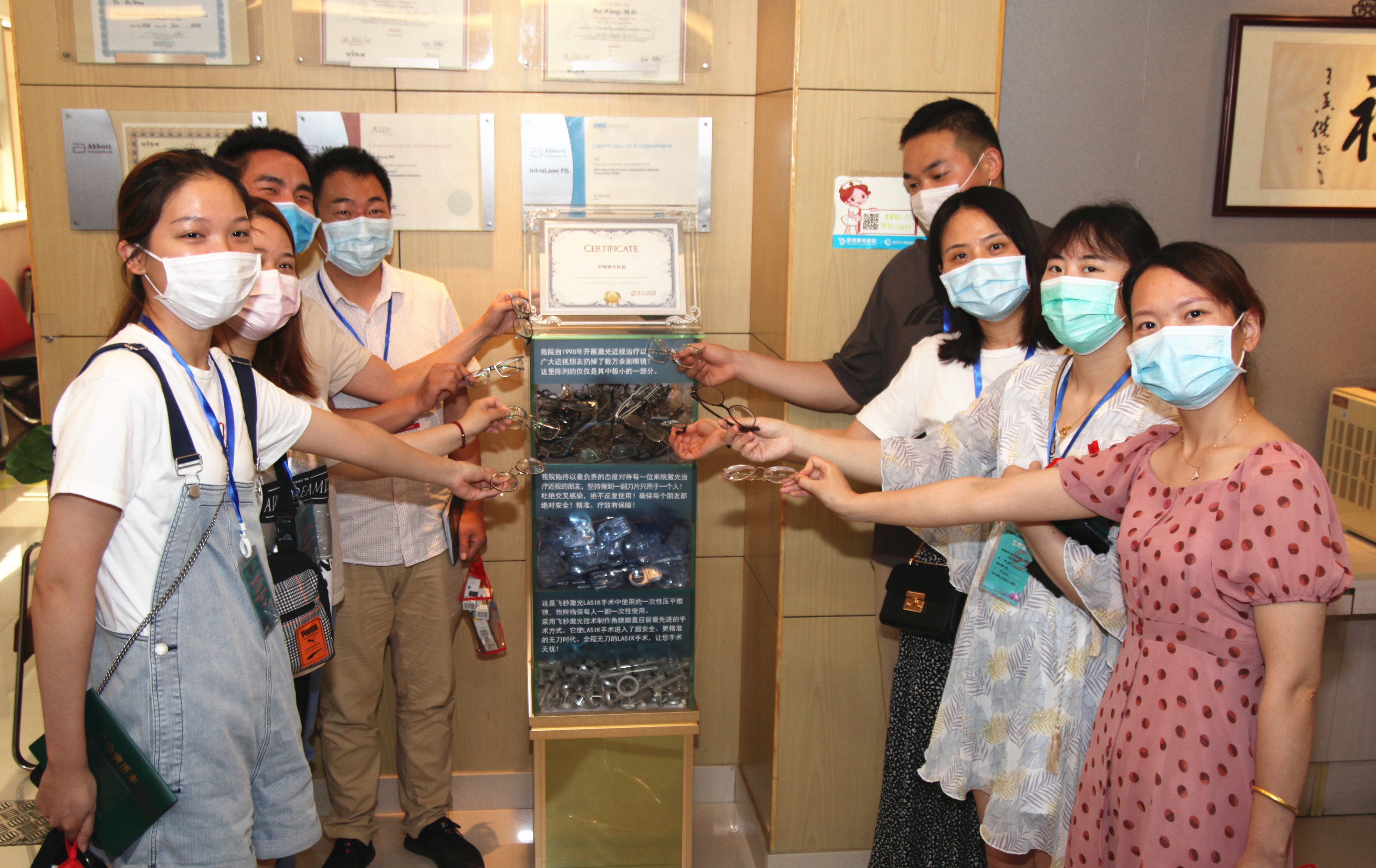 向疫情中逆行的援沪医护致敬,向援鄂医疗队致敬白衣天使