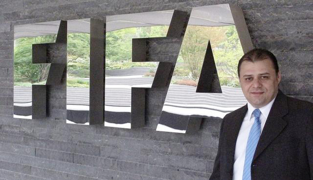 正义站在小人物这边！喷雾剂发明者获胜FIFA将赔付1.2亿欧