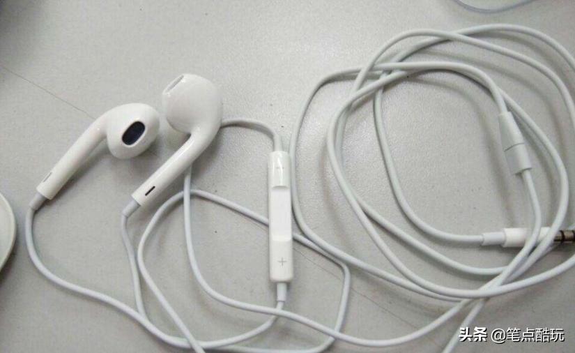 耳机进水了喇叭不响了,耳机进水了打不开