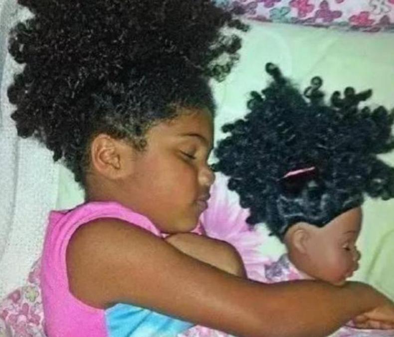 宝宝长得不像自己,千万别给宝宝玩会说话的玩具