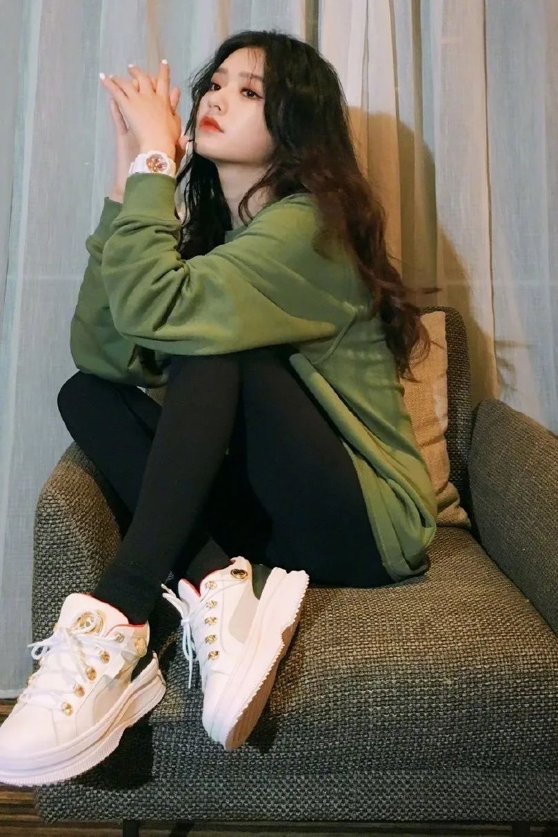 腿精杨幂居然出了瘦腿教程,腿精杨幂穿搭