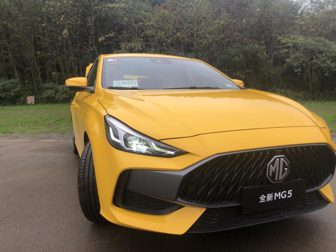 名爵五电子挡把爬坡怎么使用,名爵5亮点