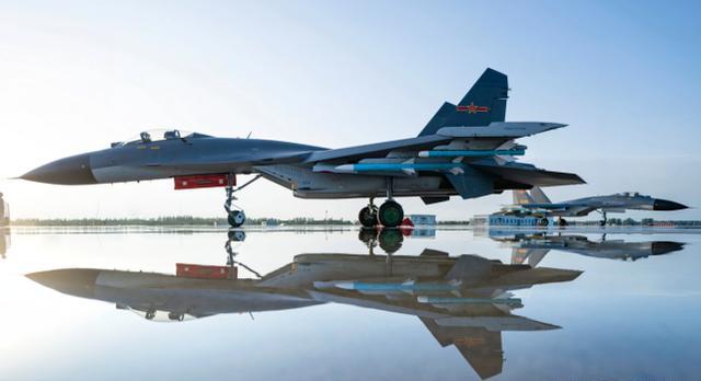 越南军迷评歼20战机,国产歼16战机