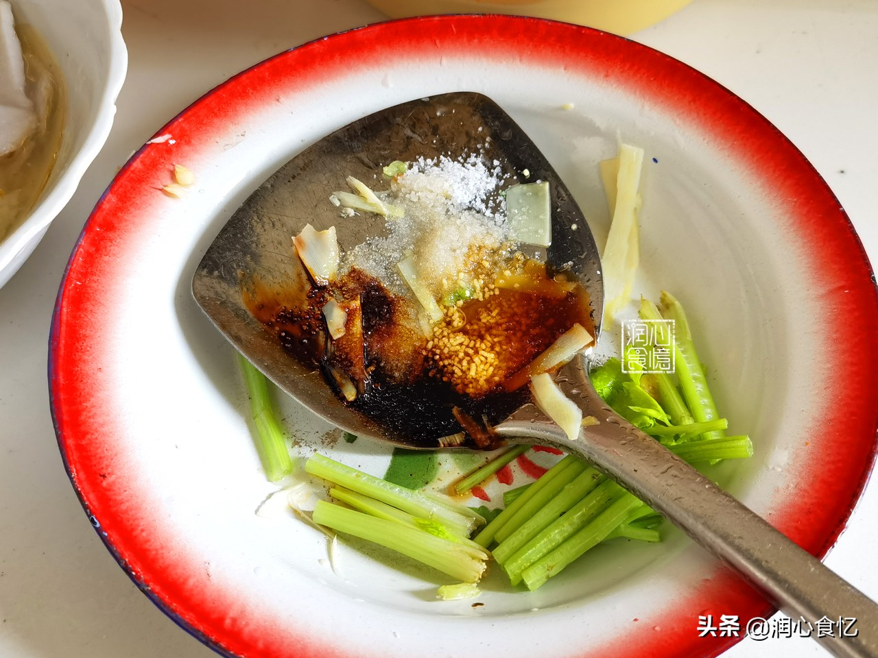 冬笋炒咸菜冬笋要不要焯水,冬笋炖鸡冬笋用不用先焯水