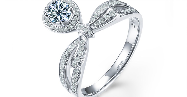 蝴蝶浪漫之吻，即刻耀爱就现在