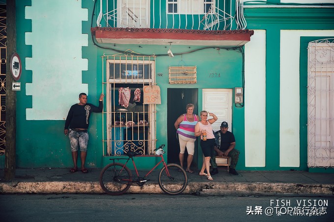 抽着雪茄的古巴大爷图片,mojito承载古巴人的微醺与浪漫