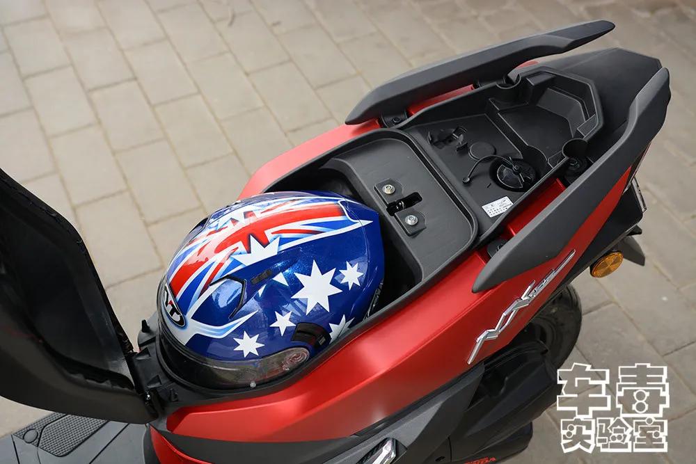 五羊本田踏板车nx125测评,本田nx125和豪爵uy125哪个动力好