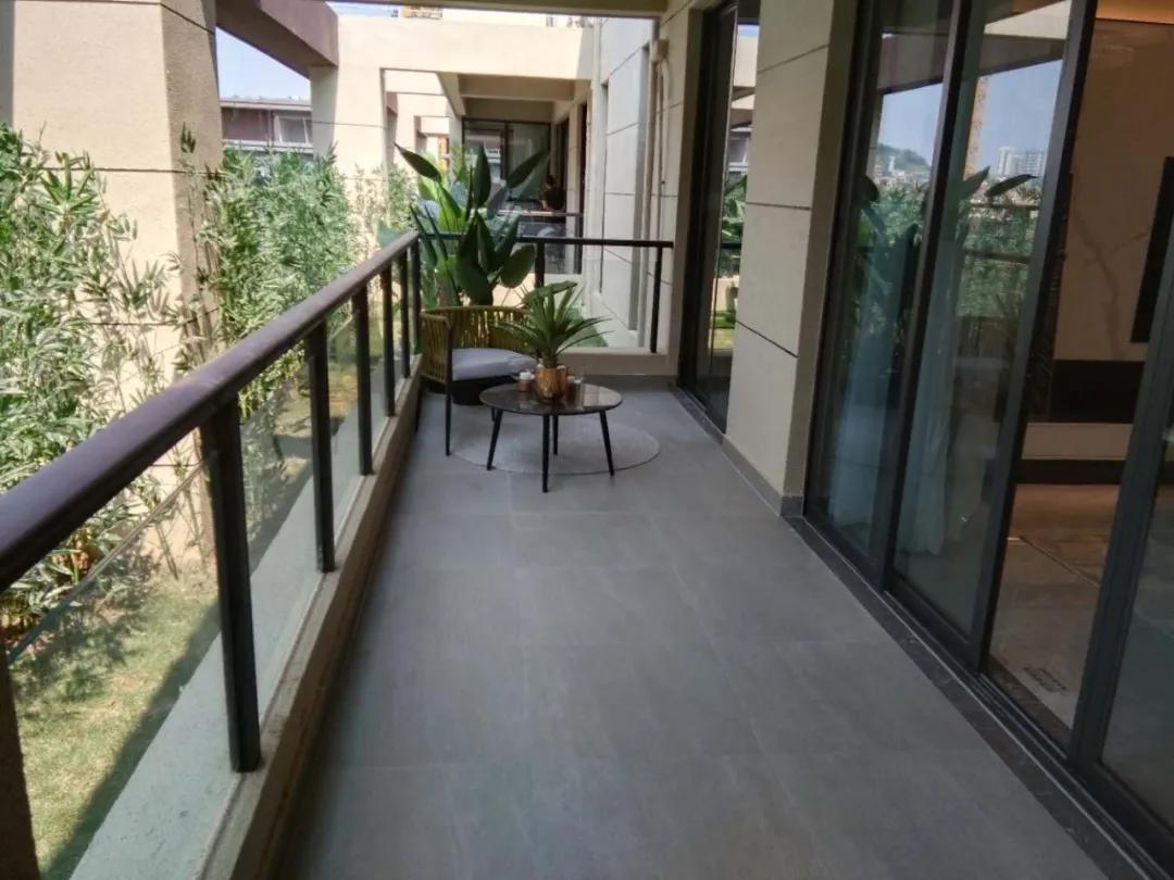 荣和澜山府127平方,南宁荣和澜山府最新消息