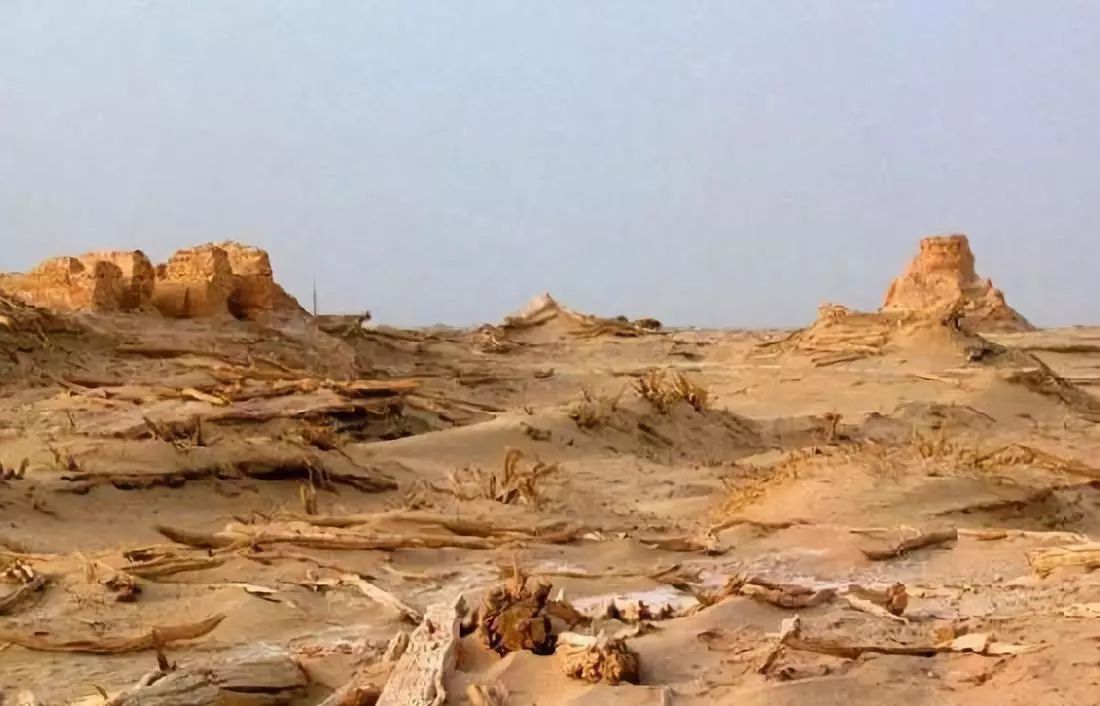 罗布泊楼兰故地地球之耳,若羌地球之眼