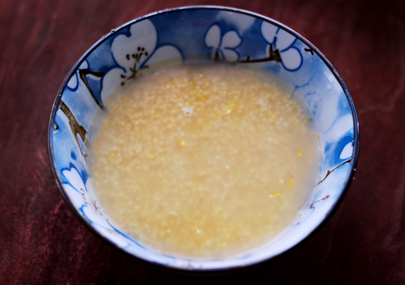 煮小米粥怎么让粥变粘稠,熬小米粥最正确的做法